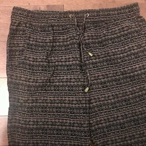 Printed Patterned Pants - Picture 2 of 3